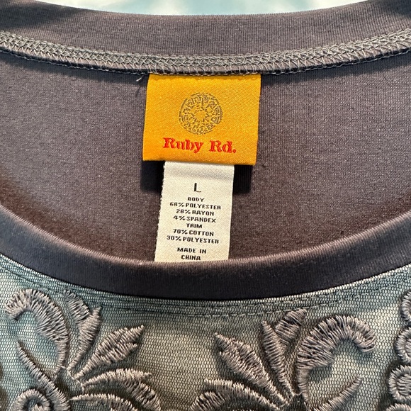 Ruby Rd. Size L gray overlay tunic - like new - Picture 2 of 4